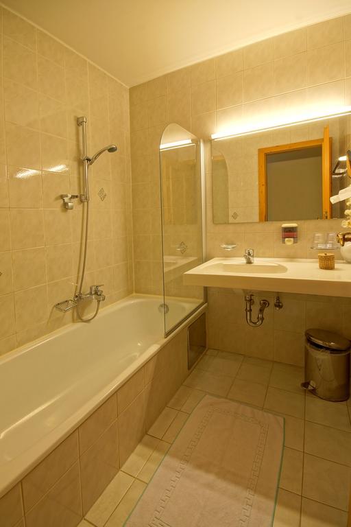 Hotel Restaurant Das Roessl Windischgarsten Habitación foto